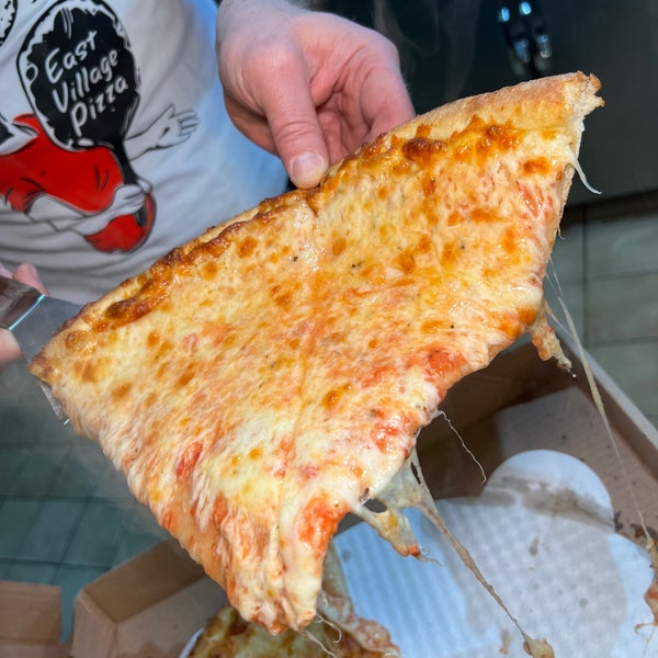 2/11/2023にFrank K.がEast Village Pizzaで撮った写真