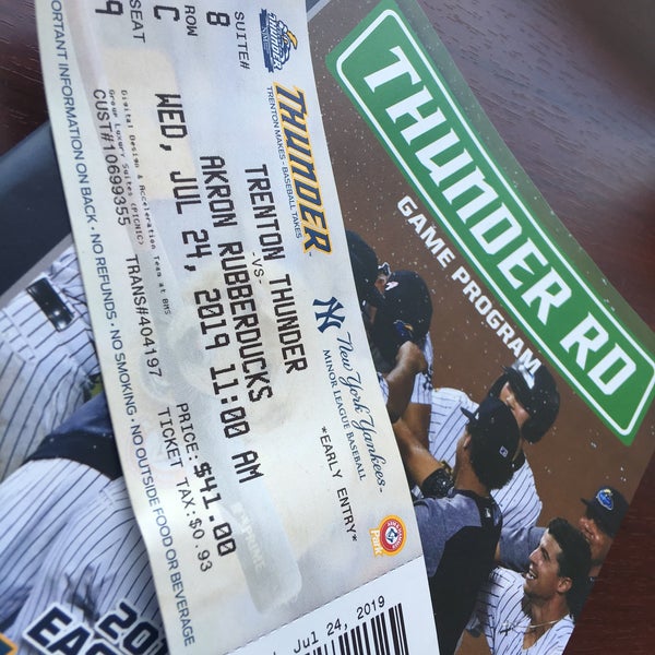 Снимок сделан в Arm &amp; Hammer Park пользователем kevin i. 7/24/2019