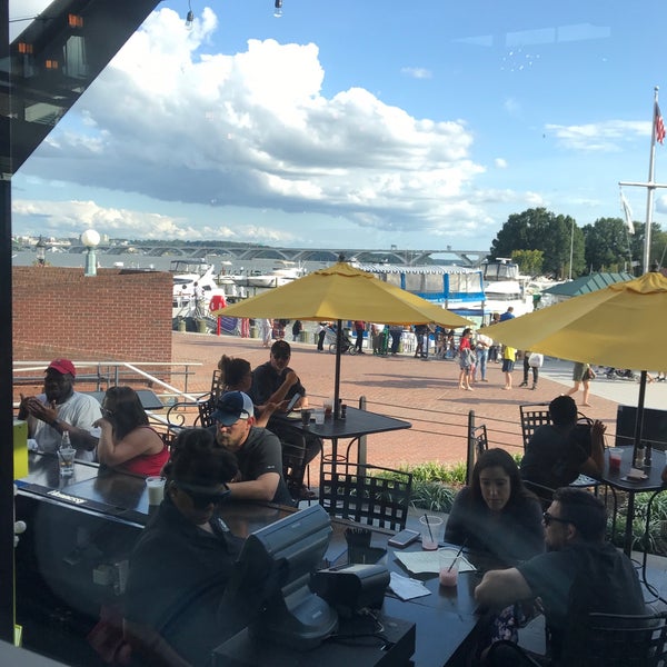 Photo taken at Blackwall Hitch by Noura A. on 8/25/2019