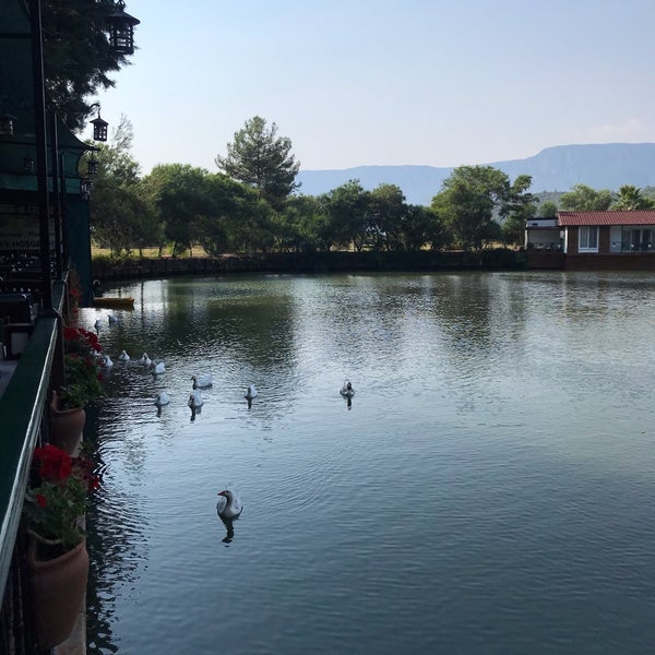 Photo prise au Saklı Göl Restaurant &amp; Nature Club par Sevda T. le8/1/2019