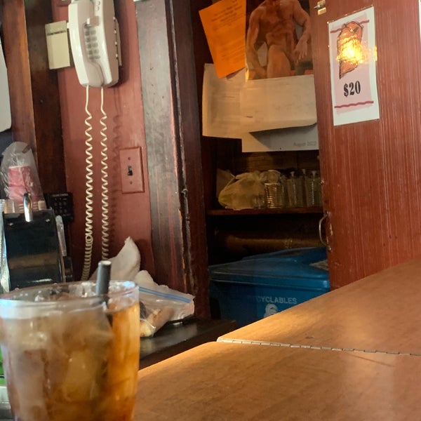 8/7/2022 tarihinde Brandi O.ziyaretçi tarafından Twin Peaks Tavern'de çekilen fotoğraf