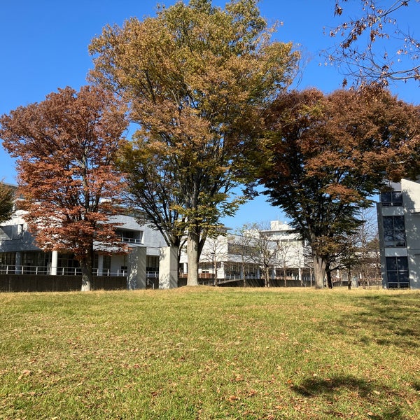 Photo taken at Keio University Shonan Fujisawa Campus by H O. on 11/3/2023