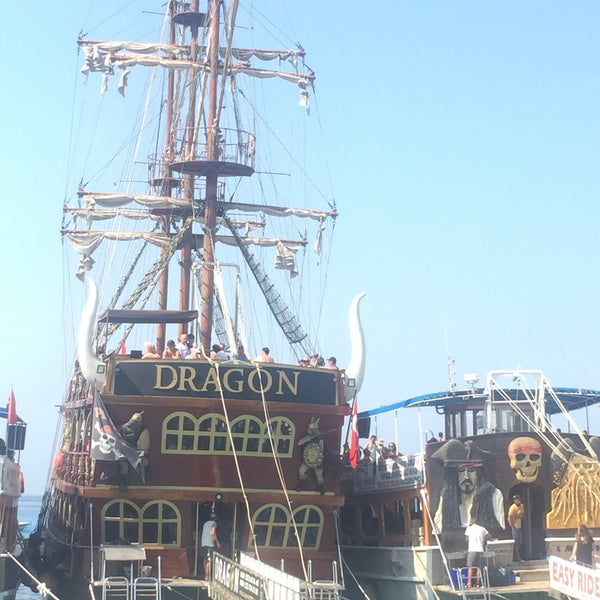 รูปภาพถ่ายที่ Dragon Boat OluDeniz โดย Binnaz Aydın Genç เมื่อ 8/16/2017