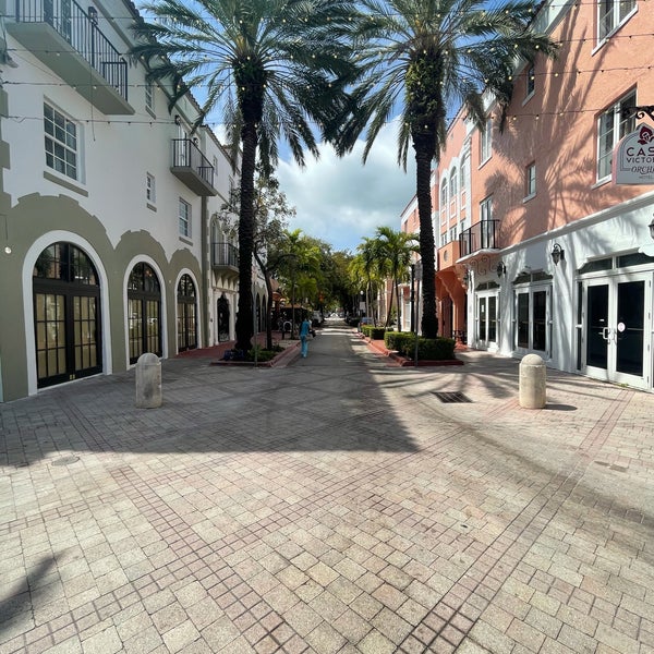 Photo taken at Espanola Way Village by Ahmed on 3/2/2021