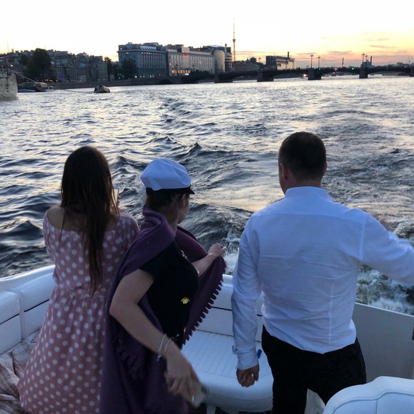 6/28/2018에 Павел Г.님이 DoZari / Дозари шоу-ресторан на воде에서 찍은 사진