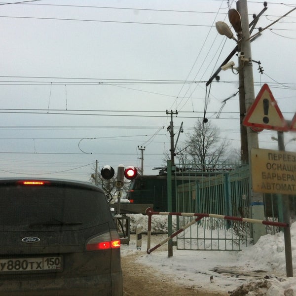 Станция истра платформа. Ст истра. Ст истра. Новоиерусалимский станция новоиерусалимская. Станция истра.