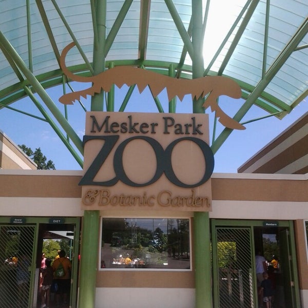 Mesker Park Zoo & Botanic Garden Zoo in Evansville West Side