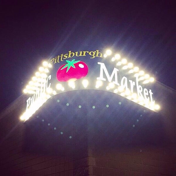 รูปภาพถ่ายที่ Pittsburgh Public Market โดย @The Food Tasters เมื่อ 12/26/2015
