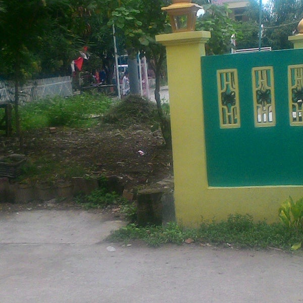 Fotos En Taman Kebalen Indah Jl Flamboyan Iii Blok F4 No53