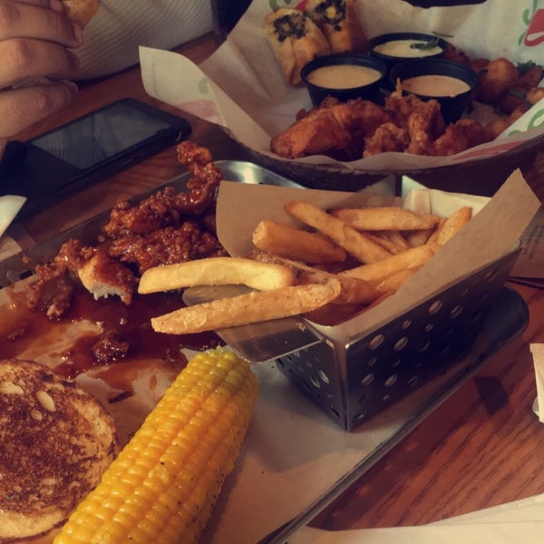 Photo taken at Chili&#39;s Grill &amp; Bar by Mohammed on 10/13/2018