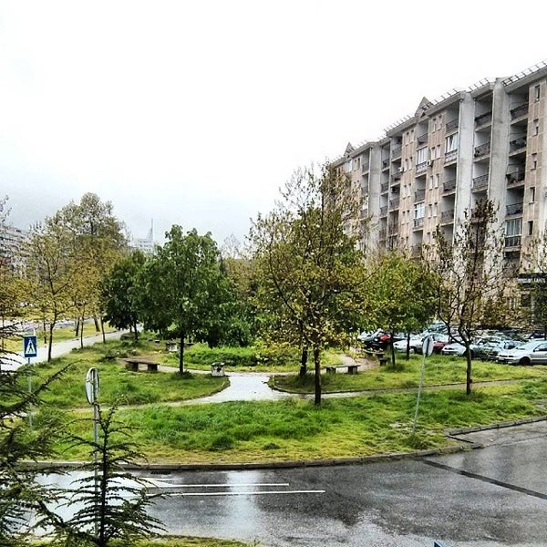 4/17/2014 tarihinde Gile K.ziyaretçi tarafından Srpska kuća vina'de çekilen fotoğraf