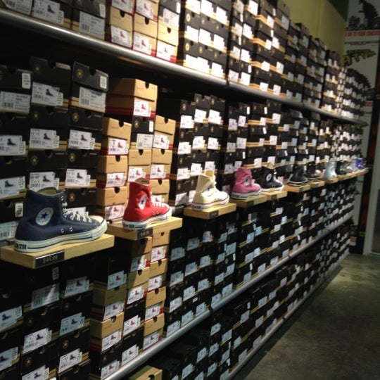 converse store outlet