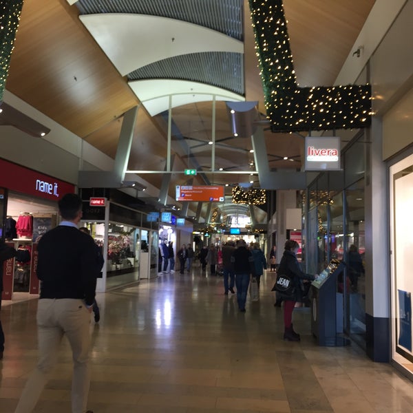 12/4/2017 tarihinde Menno J.ziyaretçi tarafından Alexandrium Shopping Center'de çekilen fotoğraf