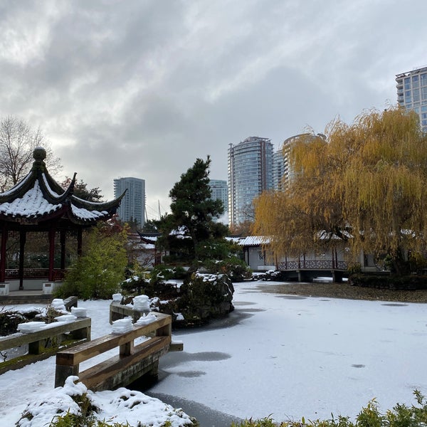 Photo taken at Dr. Sun Yat-Sen Classical Chinese Garden by Menno J. on 12/2/2022