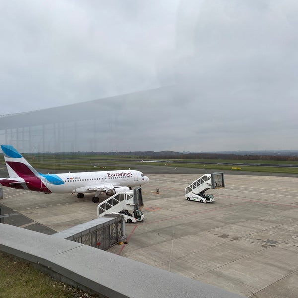 12/11/2022 tarihinde Menno J.ziyaretçi tarafından Dortmund Havalimanı (DTM)'de çekilen fotoğraf