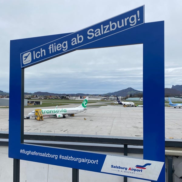 Foto diambil di Salzburg Airport W. A. Mozart (SZG) oleh Menno J. pada 3/26/2023