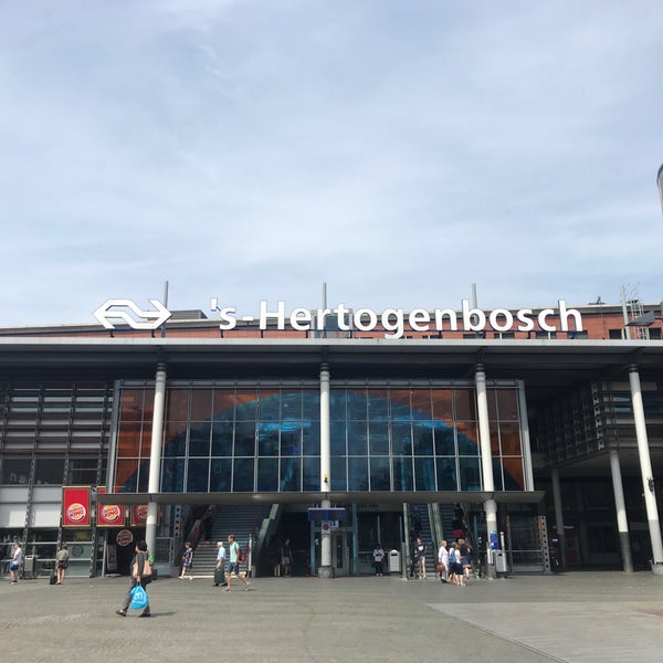 Снимок сделан в Station &#39;s-Hertogenbosch пользователем Menno J. 7/5/2018