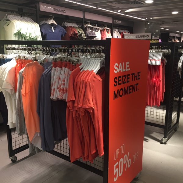 adidas outlet store imm