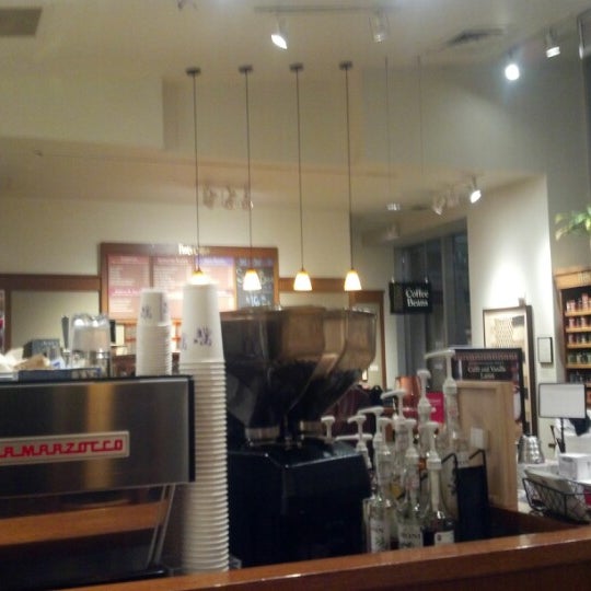 Photo taken at Peet&#39;s Coffee &amp; Tea by Mark D. on 1/19/2013