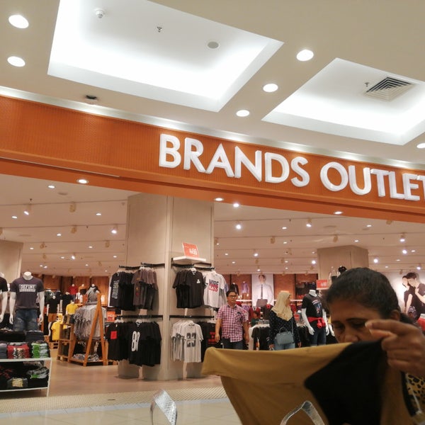 Brands Outlet 1 Tip