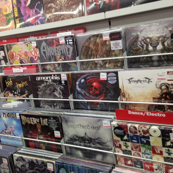 รูปภาพถ่ายที่ MediaMarkt โดย Roma เมื่อ 5/4/2013