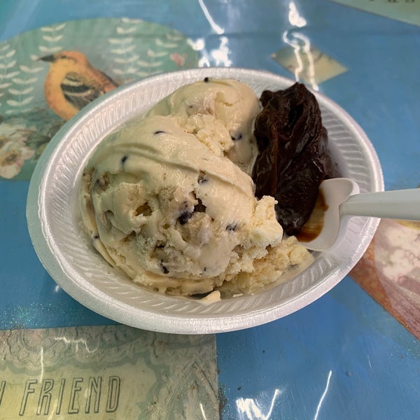 Foto tirada no(a) Desserted Island por Greg em 9/27/2019