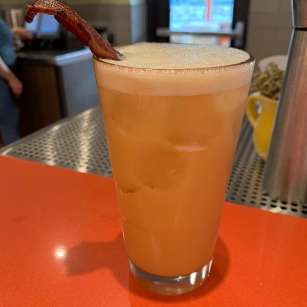 Photo taken at Snooze, an A.M. Eatery by Greg on 3/14/2019