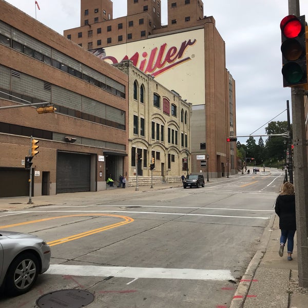 Das Foto wurde bei Miller Brewing Company von Greg am 9/29/2018 aufgenommen