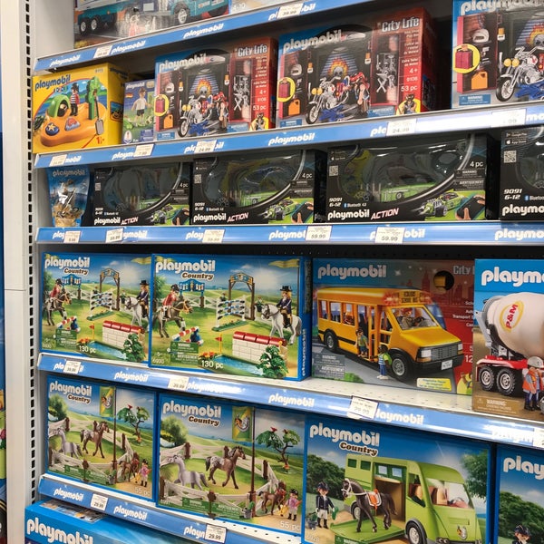 Photos at Toys"R"Us Willowbrook Langley, BC