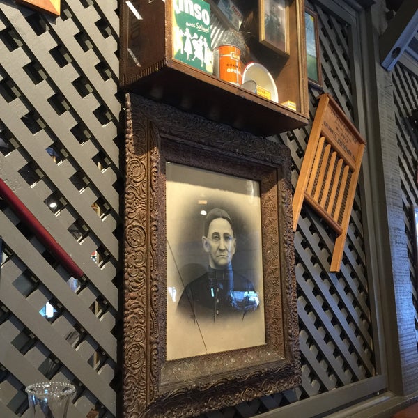 Cracker Barrel Old Country Store Crossville, TN