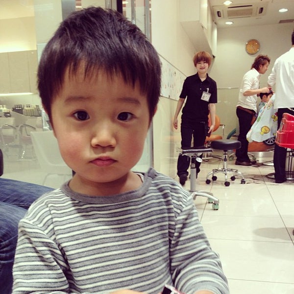 Photos At 子供美容室 レブリィ キッズ Salon Barbershop In 武蔵野