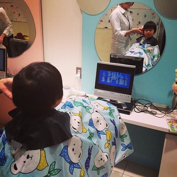 Photos At 子供美容室 レブリィ キッズ Salon Barbershop In 武蔵野 Photos At 子供美容室 レブリィ キッズ Salon Barbershop In 武蔵野