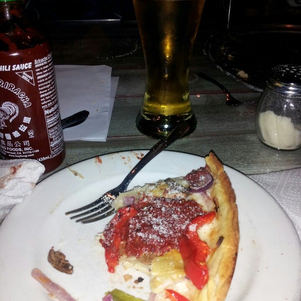 8/16/2013にGabe E.がNext Door Pizza &amp; Pubで撮った写真