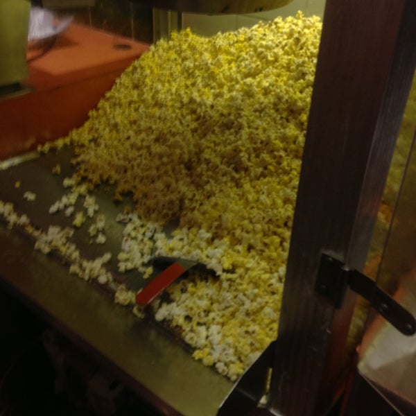 Cinemark Tinseltown USA (Now Closed) Movie Theater in Arlington