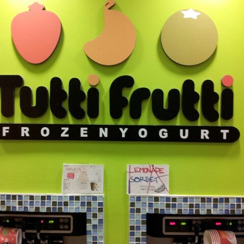 2/9/2013 tarihinde Marc U.ziyaretçi tarafından Tutti Frutti Pinecrest'de çekilen fotoğraf