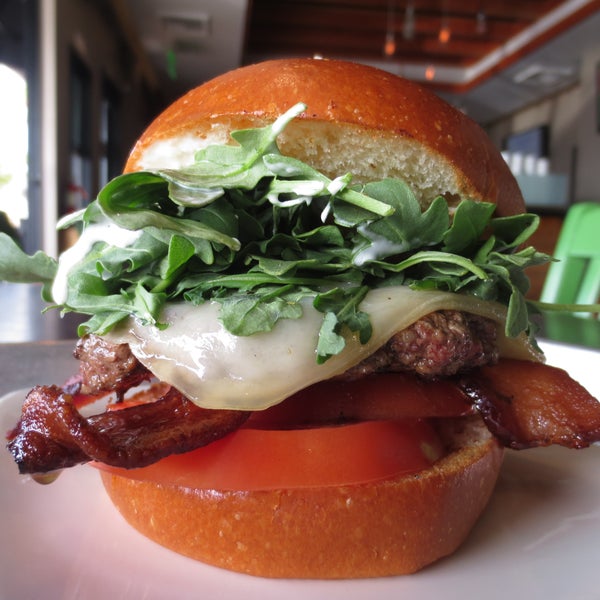 Weekly special 7/28 - Our signature #burger patty with gruyere cheese, bacon, arugula, heirloom tomato & horseradish aioli, all on a brioche bun. Served w/side & soda or Oskar Blues ‘Dale’s Pale Ale’
