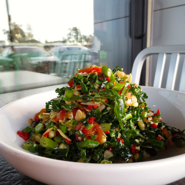 Try our NEW 'piknic' kale salad!