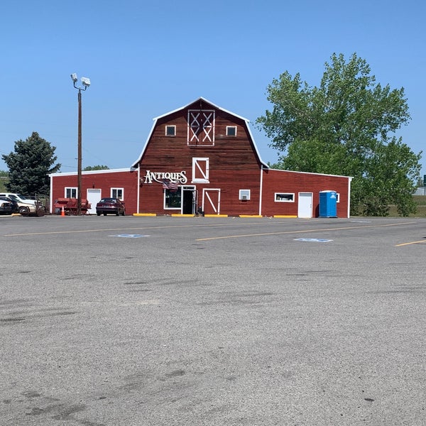 Photos At Red Barn Antiques Collectables Antique Shop