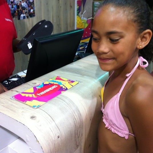 havaianas v&a waterfront