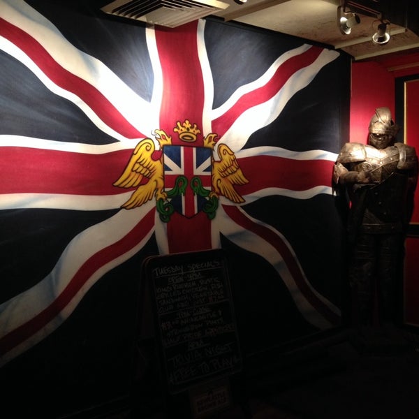 Photo taken at Union Jack&#39;s British Pub by Yu-Ting S. on 5/7/2014