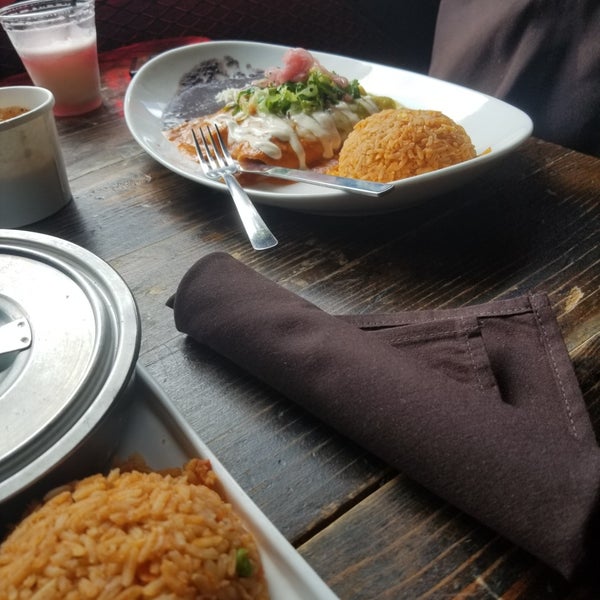9/29/2018에 Giovanni A.님이 Zocalo Mexican Kitchen &amp; Cantina에서 찍은 사진