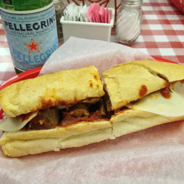 Pocorello's Casa D'Italia Italian Restaurant in Baton Rouge