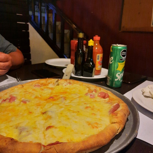 3/29/2021にsandra s.がMama&#39;s Pizzaで撮った写真