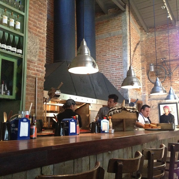 Fotos en La Docena Oyster Bar & Grill Marisquería en Guadalajara