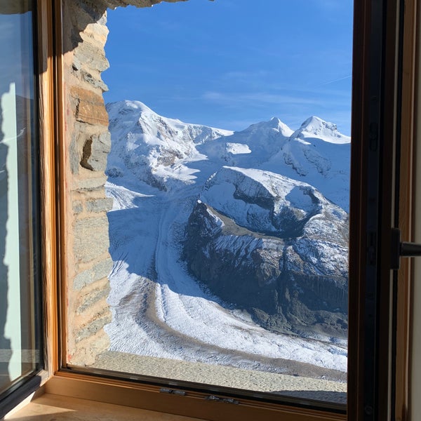 Photo taken at 3100 Kulmhotel Gornergrat Zermatt by Pedro F. on 9/23/2021