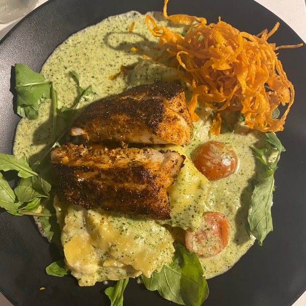 The Bay Restaurant 18 tips from 335 visitors