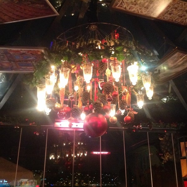 12/18/2013에 Emir A.님이 Swiss Restaurant에서 찍은 사진