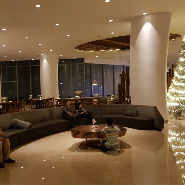 Снимок сделан в DoubleTree by Hilton Hotel Jakarta Diponegoro пользователем 杨翼 12/16/2018