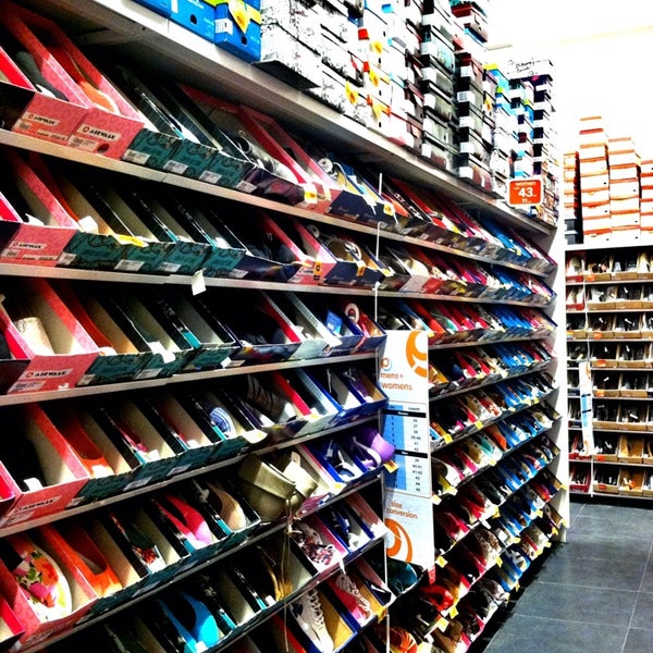 Payless pim store