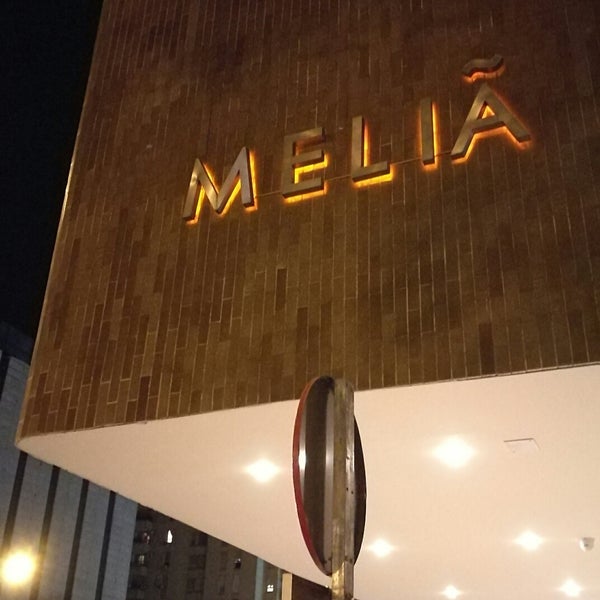 Foto tirada no(a) Hotel Meliá Lebreros por 杨翼 em 6/26/2017